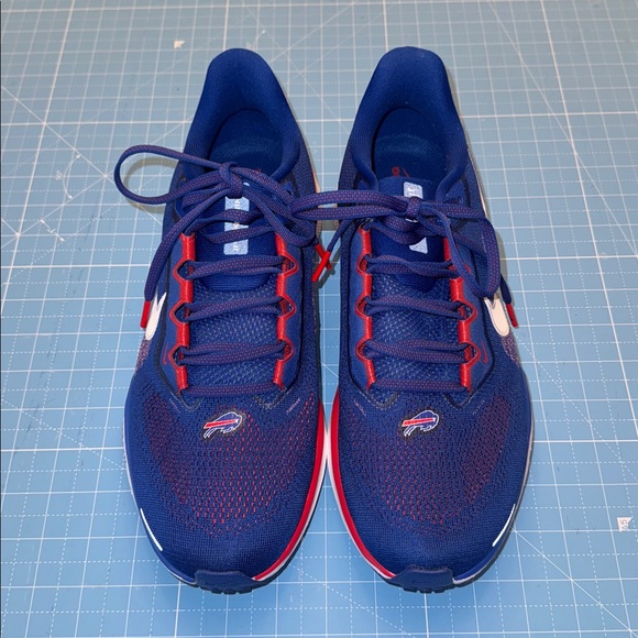 Nike Pegasus 41 - Buffalo Bills 🦬 - Picture 2 of 7